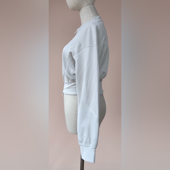 Lululemon Ribbed Softstreme Cropped Jacket Bone Zip Front - Picture 4 of 10